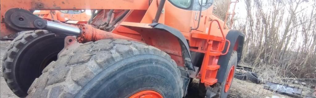 Doosan DL 300 Iekrāvēji uz riteņiem