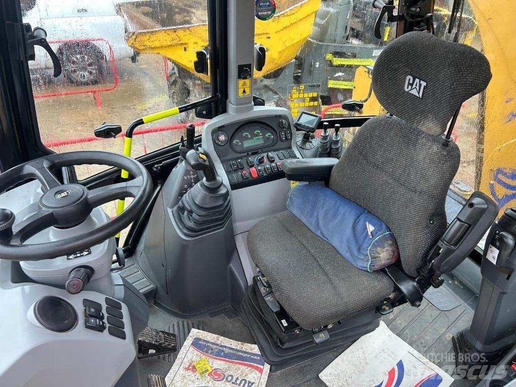 CAT 432 F2 Ekskavatori-iekrāvēji