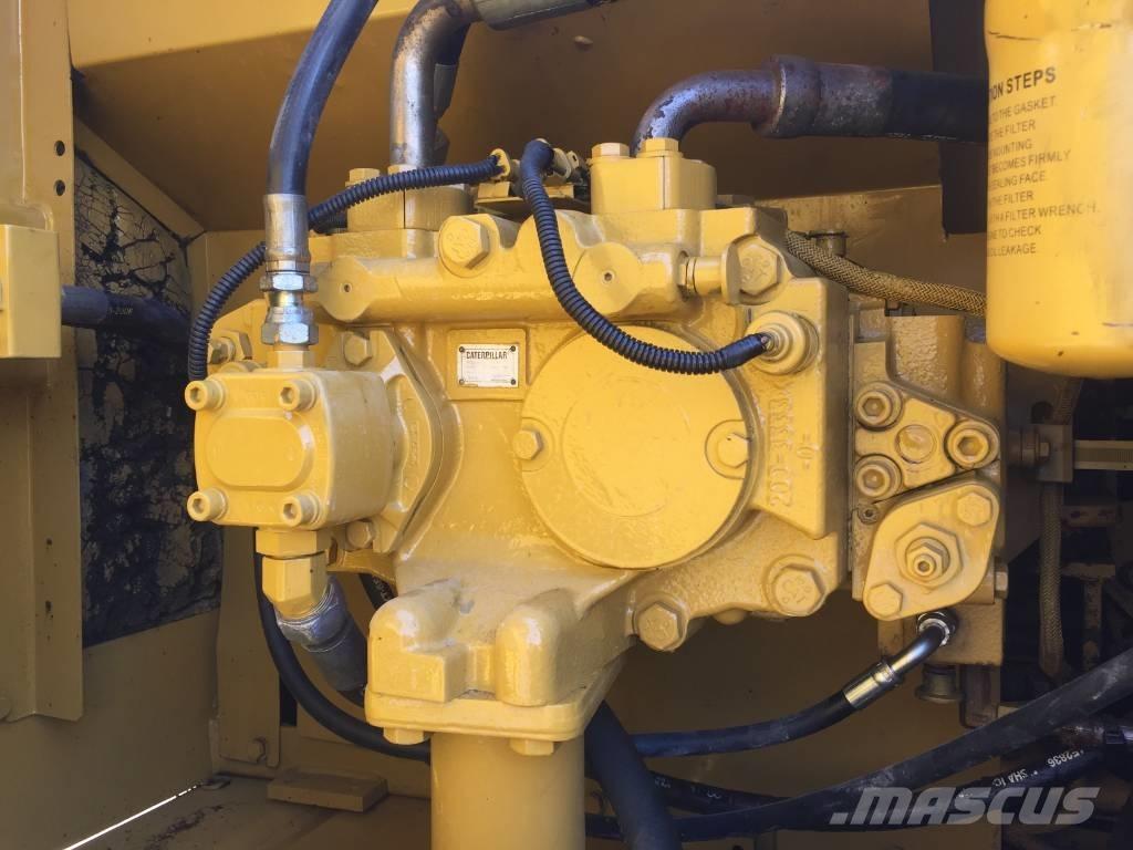 CAT 320 D Kāpurķēžu ekskavatori