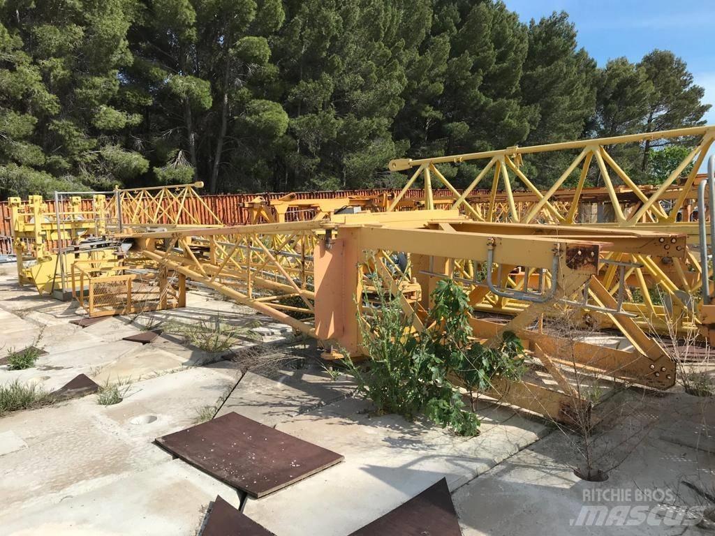 Potain MD 220 Torņa krāni