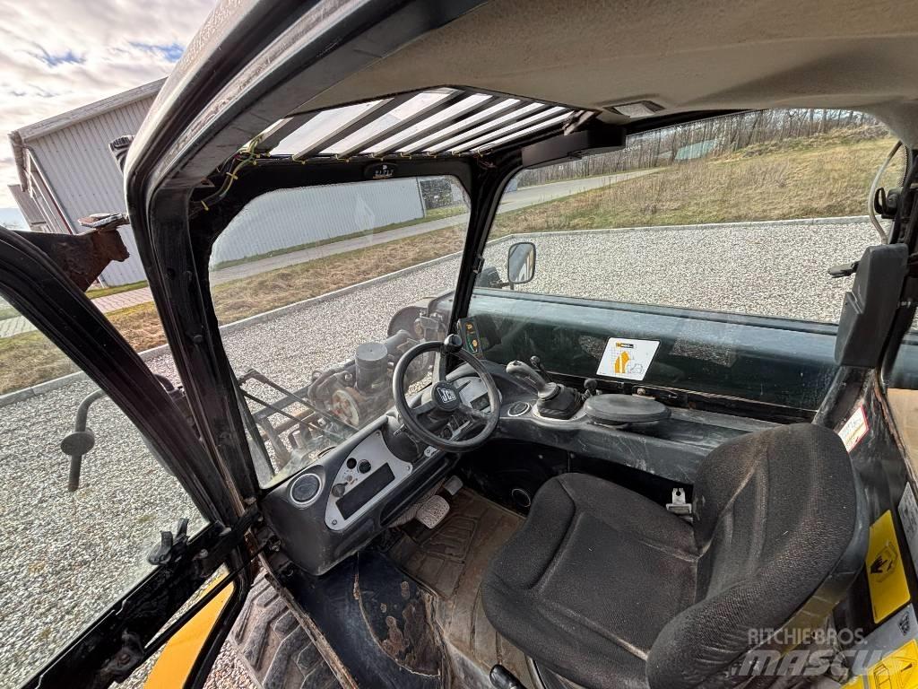 JCB JCB 520-40 Teleskopiskie manipulatori