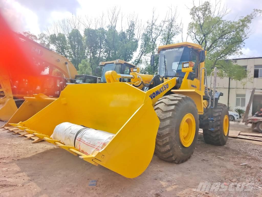 Komatsu WA 470-3 Iekrāvēji uz riteņiem
