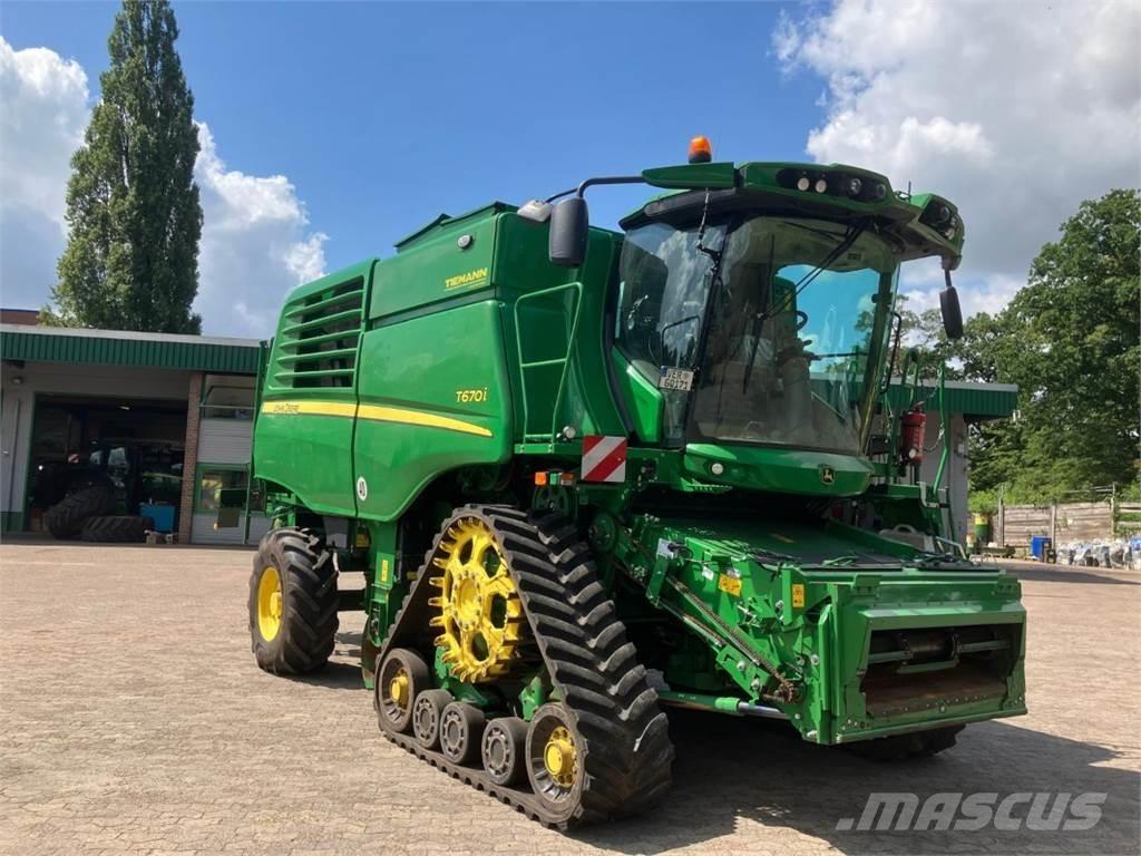 John Deere T670 Ražas novākšanas kombaini