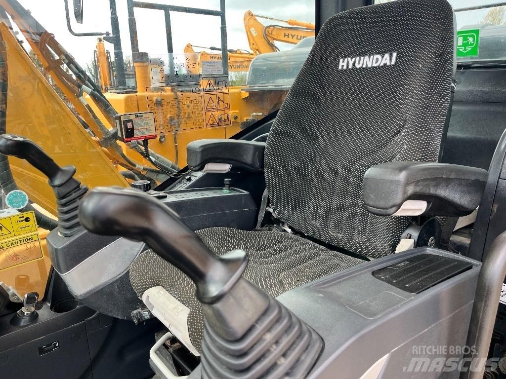 Hyundai HX140L Kāpurķēžu ekskavatori