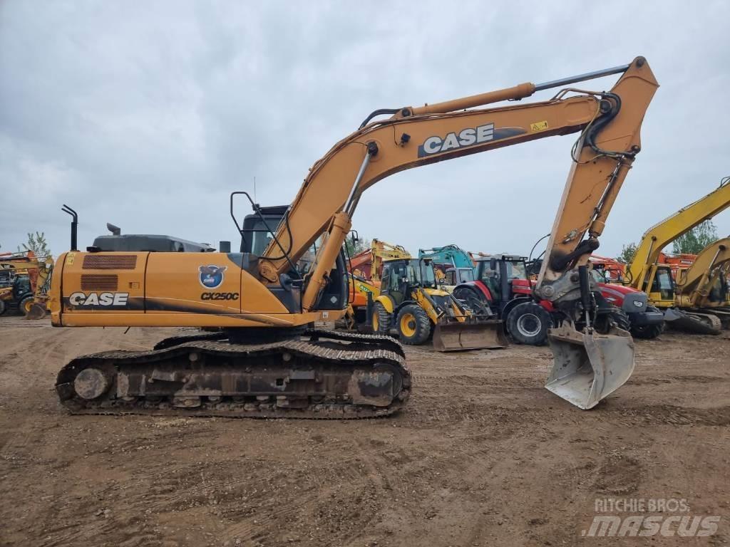 CASE CX 250 C Kāpurķēžu ekskavatori