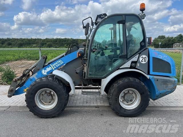 Kramer 750 Iekrāvēji uz riteņiem