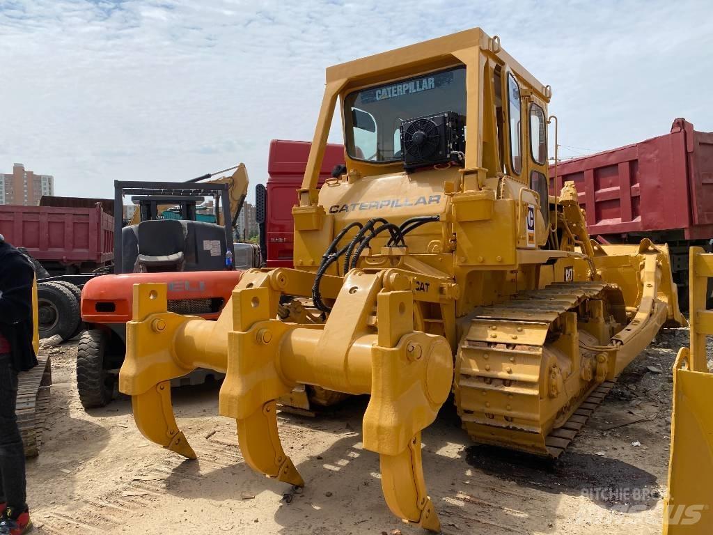 CAT D 8 K Kāpurķēžu buldozeri