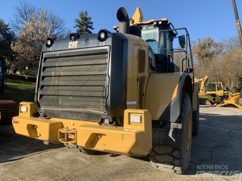 CAT 966 M Iekrāvēji uz riteņiem