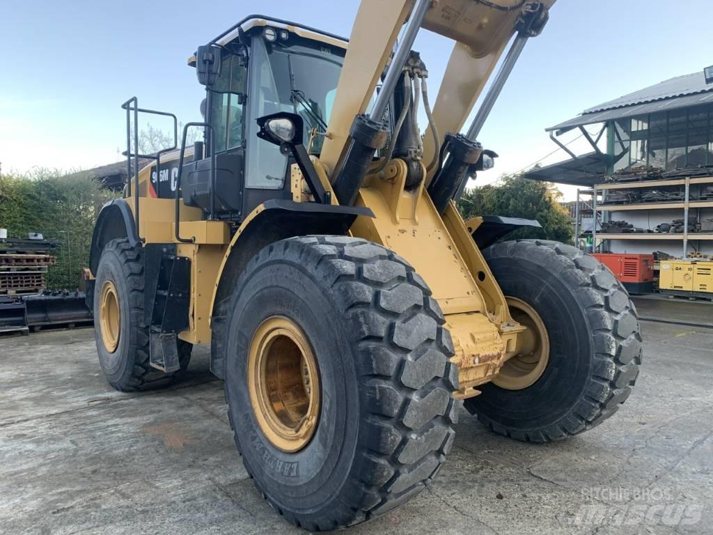 CAT 966 M Iekrāvēji uz riteņiem
