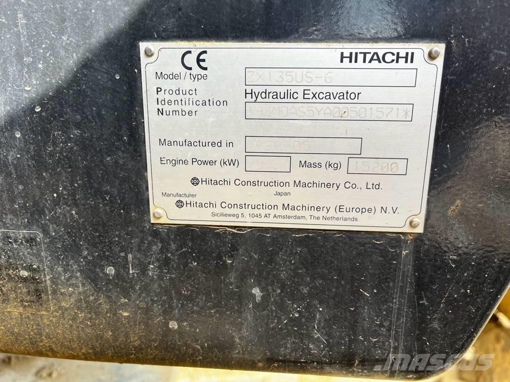 Hitachi ZX135US-6-2P Kāpurķēžu ekskavatori
