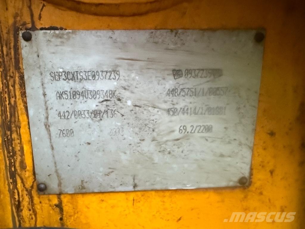 JCB 3 CX Ekskavatori-iekrāvēji