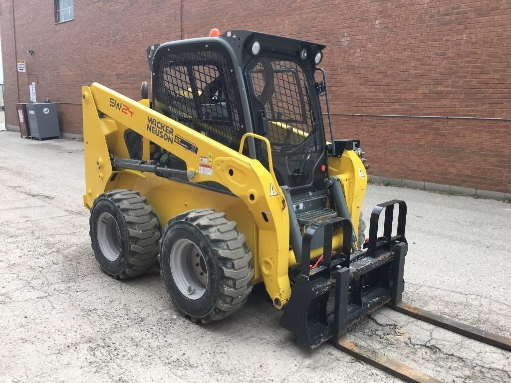 Wacker Neuson SW24 Lietoti riteņu kompaktiekrāvēji