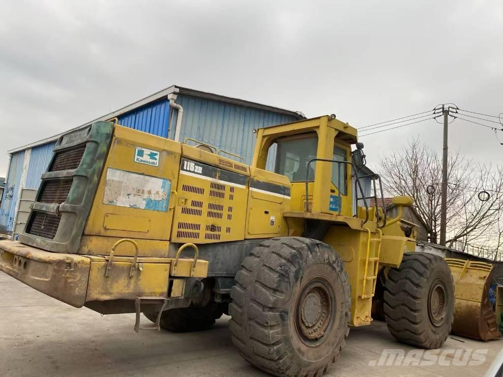 Kawasaki 115 Z Iekrāvēji uz riteņiem