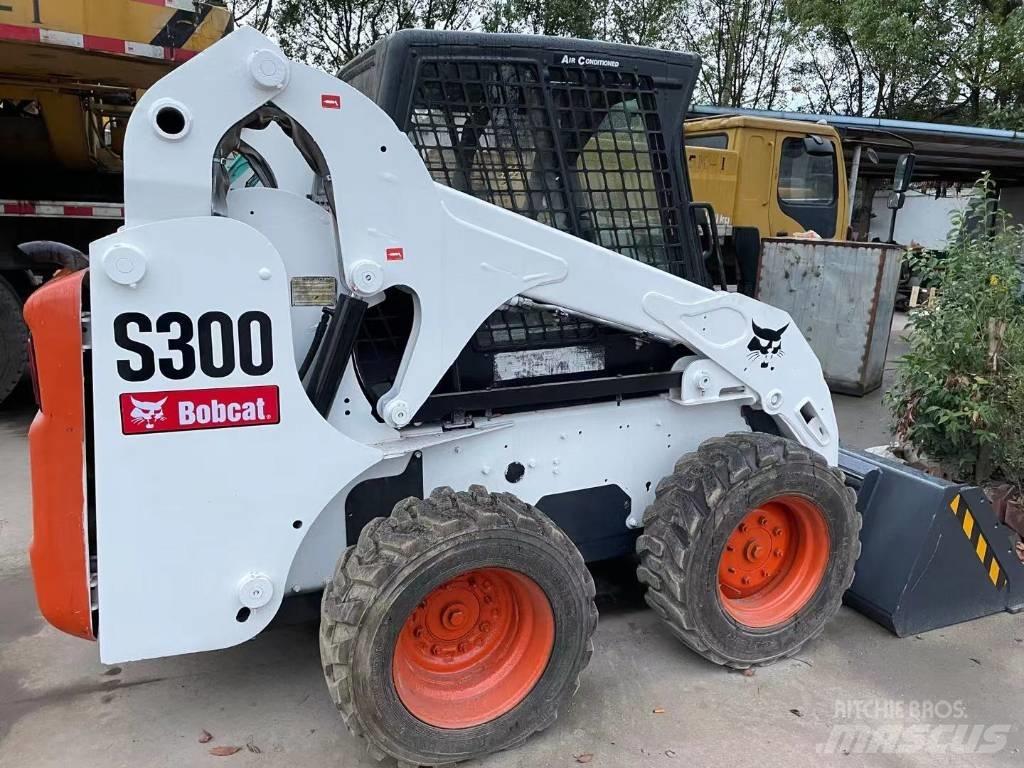 Bobcat S300 Lietoti riteņu kompaktiekrāvēji