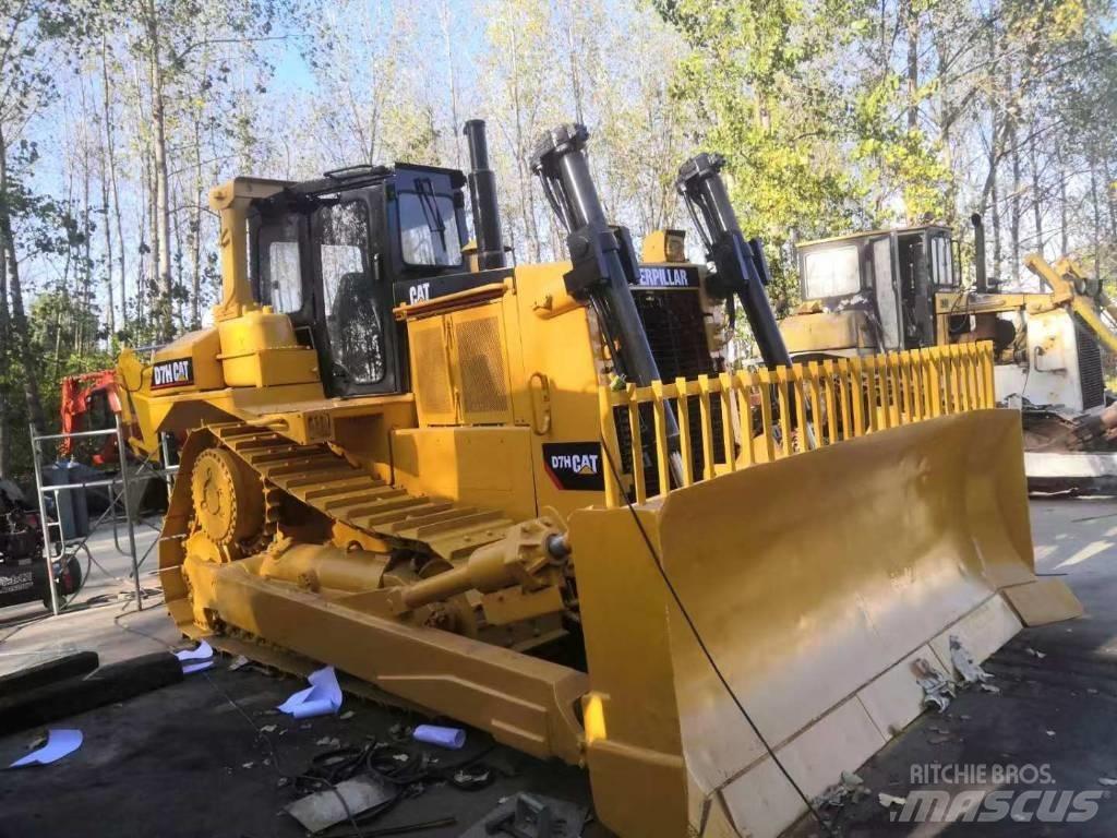 CAT D 7 H Kāpurķēžu buldozeri