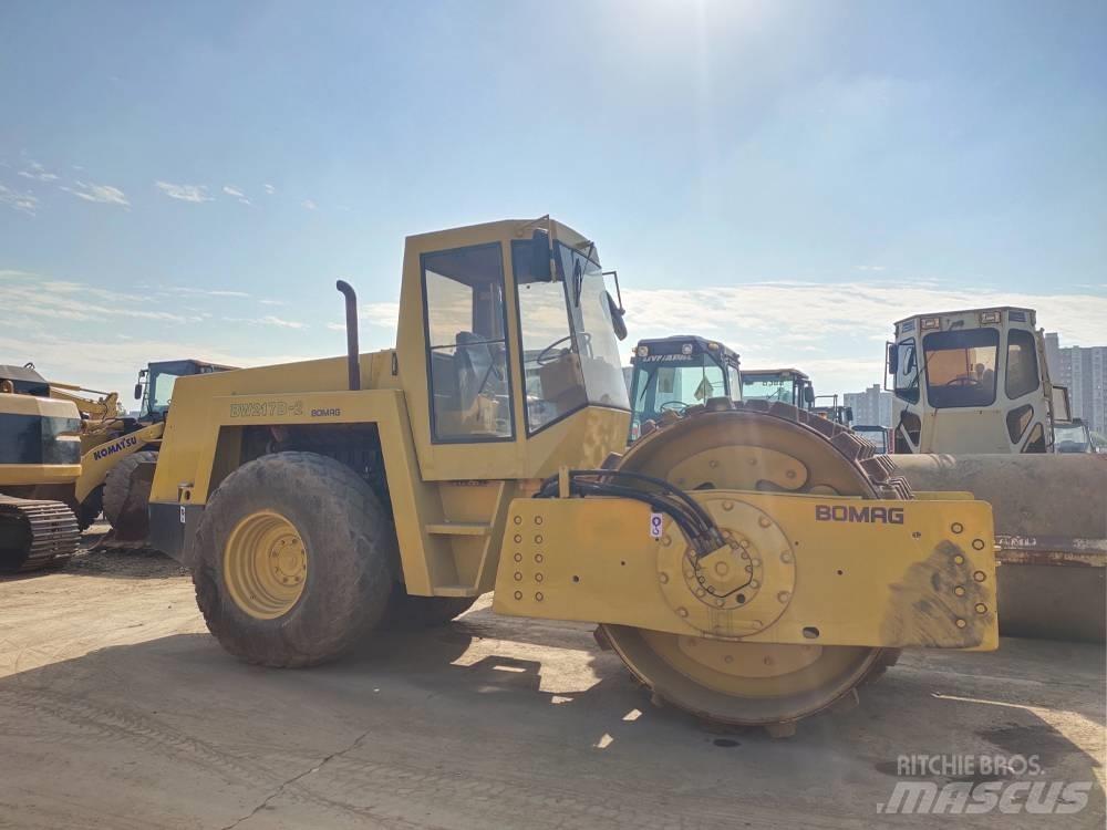 Bomag BW 217 Vienvalča grunts veltņi