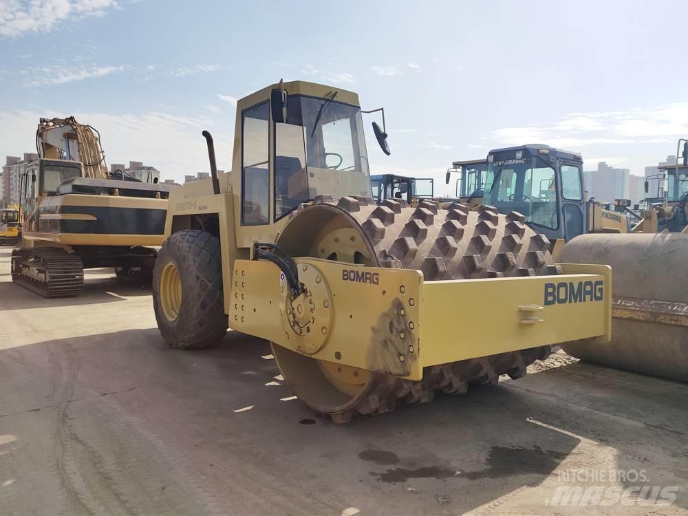 Bomag BW 217 Vienvalča grunts veltņi