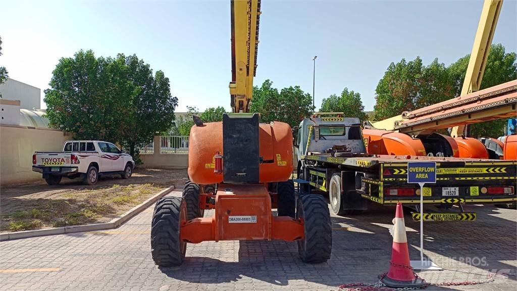JLG 800AJ Strēles pacēlāji