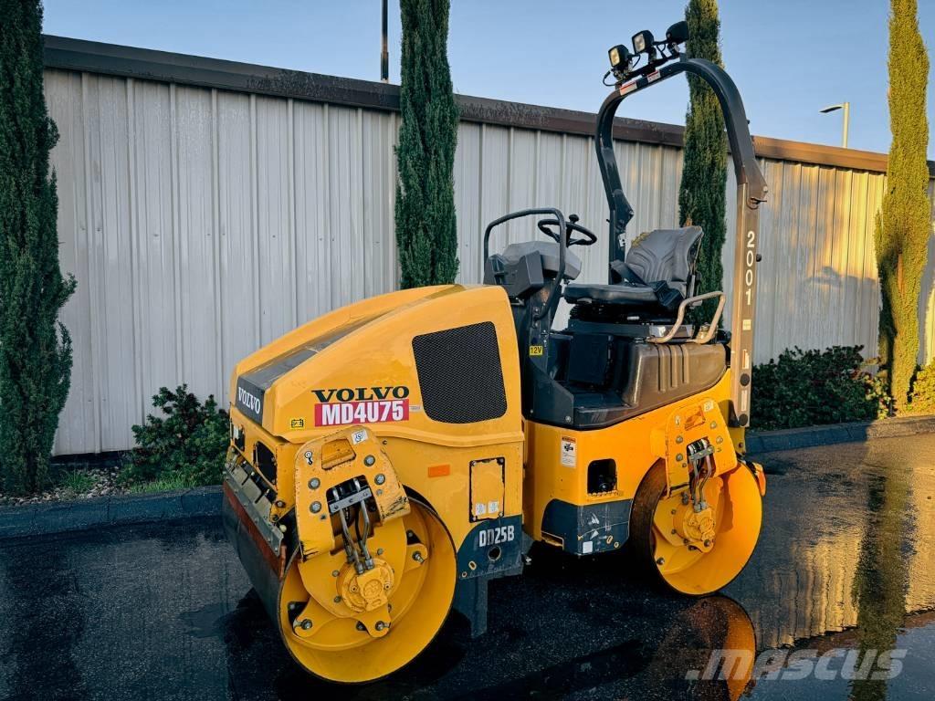 Volvo DD 25 B Divvalču grunts veltņi