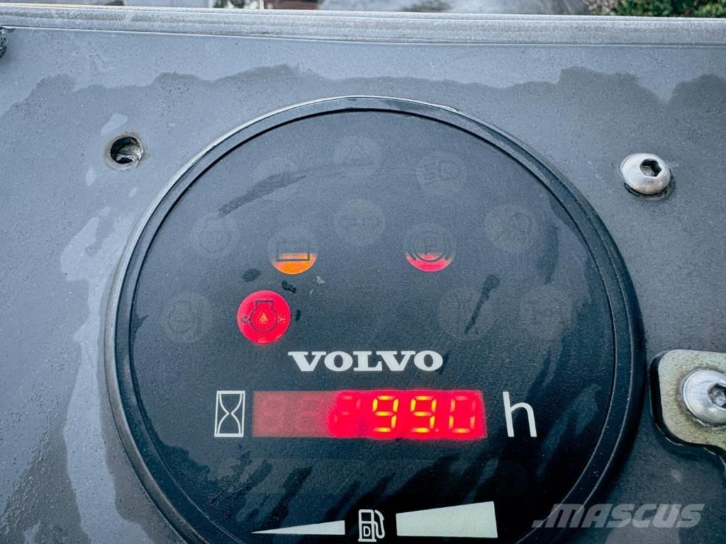Volvo DD 25 B Divvalču grunts veltņi