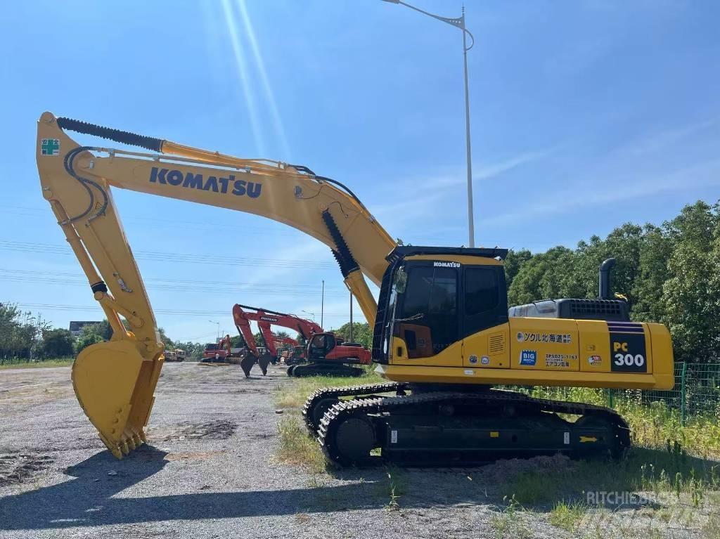 Komatsu PC 300 Kāpurķēžu ekskavatori