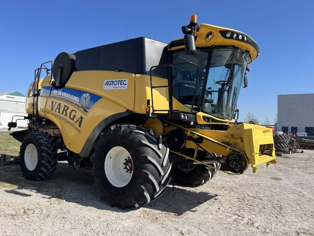 New Holland CX8.80 Ražas novākšanas kombaini