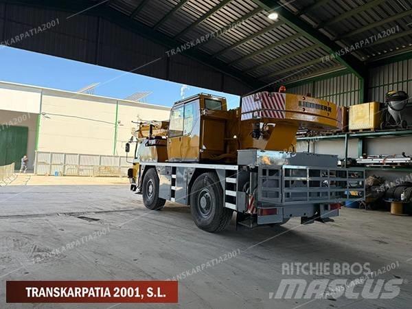 Liebherr LTM 1030-2 Visurgājēji celtņi