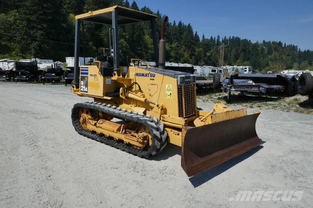 Komatsu D 21 A-8 Kāpurķēžu buldozeri