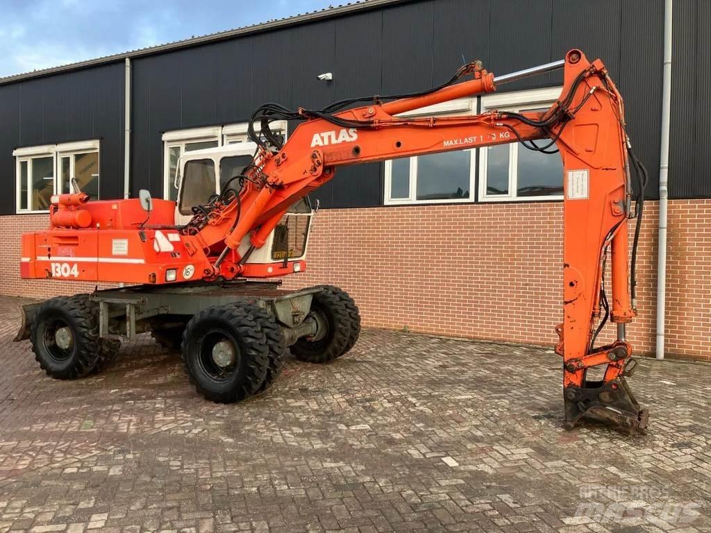 Atlas 1304 Ekskavatori uz riteņiem