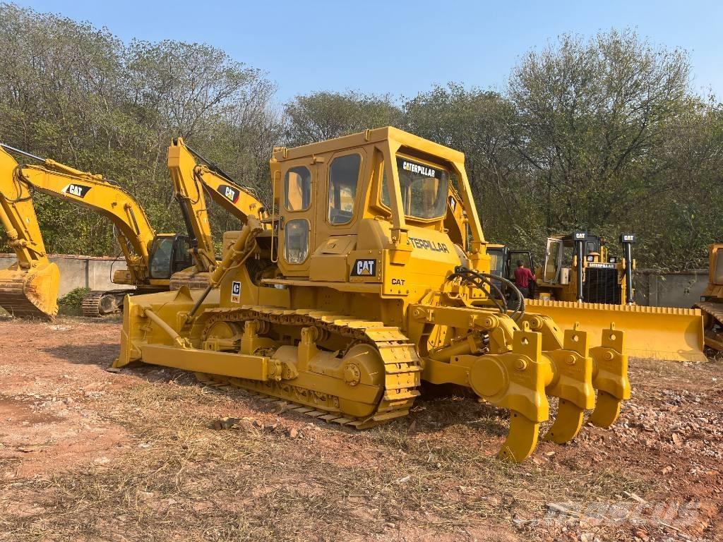 CAT D7G Kāpurķēžu buldozeri