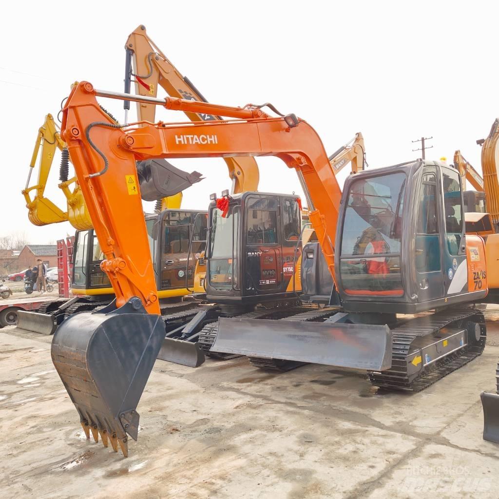 Hitachi ZX70 Vidēja lieluma ekskavatori 7 t - 12 t