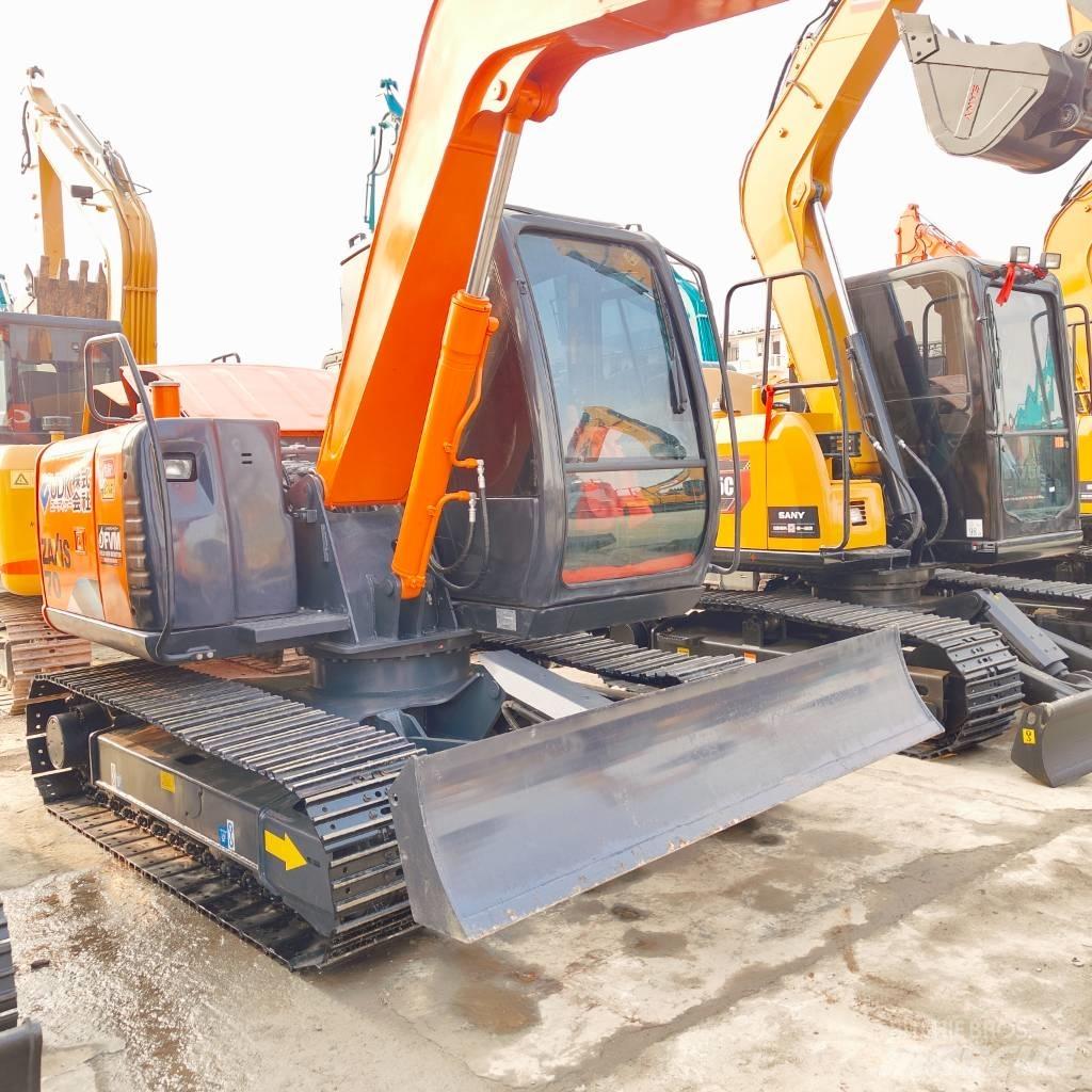 Hitachi ZX70 Vidēja lieluma ekskavatori 7 t - 12 t