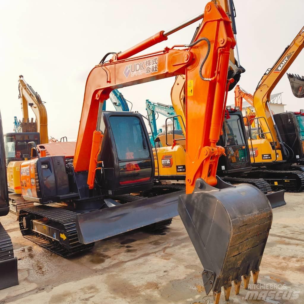 Hitachi ZX70 Vidēja lieluma ekskavatori 7 t - 12 t