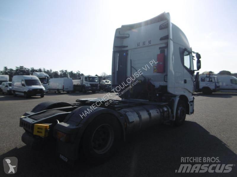 Iveco NP460 Vilcēji