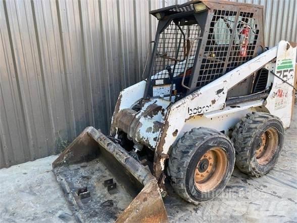 Bobcat 753 Lietoti riteņu kompaktiekrāvēji