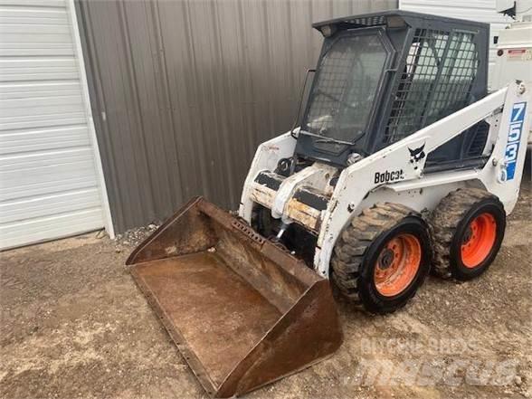 Bobcat 753 Lietoti riteņu kompaktiekrāvēji