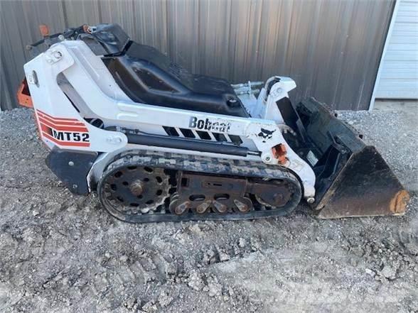 Bobcat MT50 Lietoti riteņu kompaktiekrāvēji