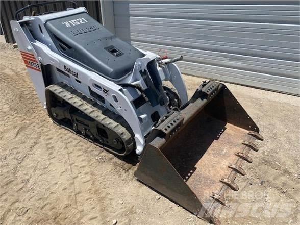 Bobcat MT52 Lietoti riteņu kompaktiekrāvēji