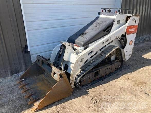 Bobcat MT85 Lietoti riteņu kompaktiekrāvēji