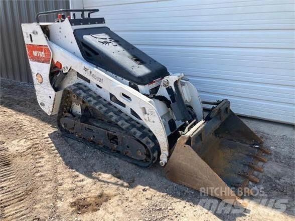 Bobcat MT85 Lietoti riteņu kompaktiekrāvēji