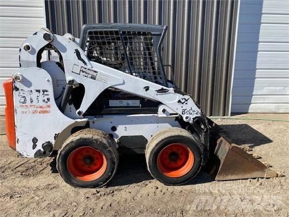 Bobcat S175 Lietoti riteņu kompaktiekrāvēji