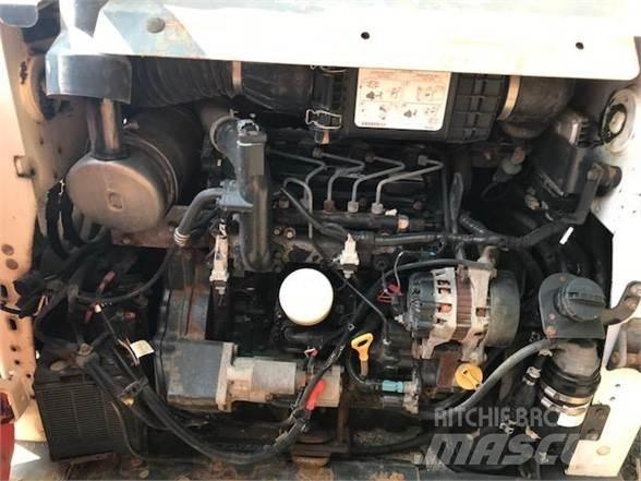Bobcat S650 Lietoti riteņu kompaktiekrāvēji