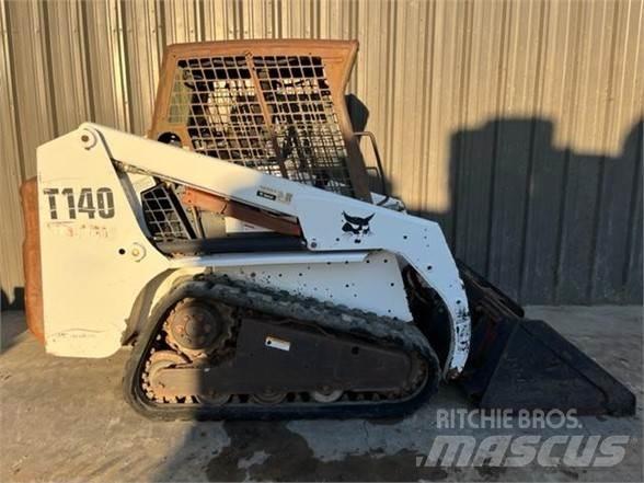 Bobcat T140 Lietoti riteņu kompaktiekrāvēji