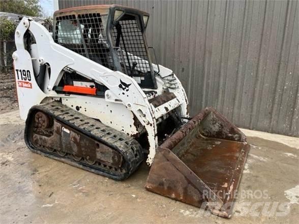 Bobcat T190 Lietoti riteņu kompaktiekrāvēji