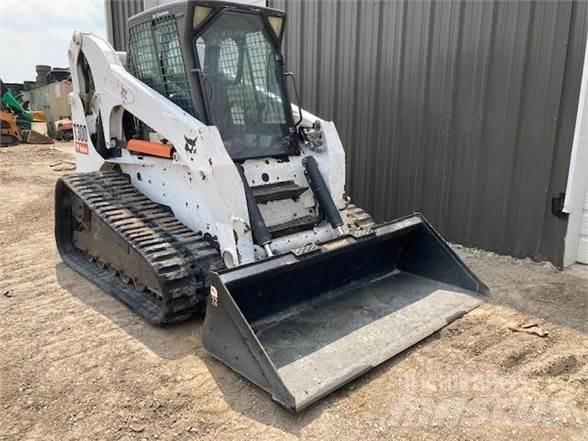 Bobcat T300 Lietoti riteņu kompaktiekrāvēji