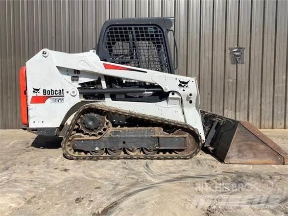 Bobcat T550 Lietoti riteņu kompaktiekrāvēji