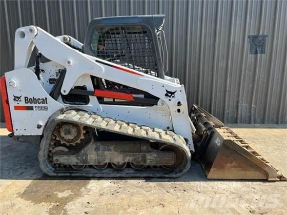 Bobcat T650 Lietoti riteņu kompaktiekrāvēji