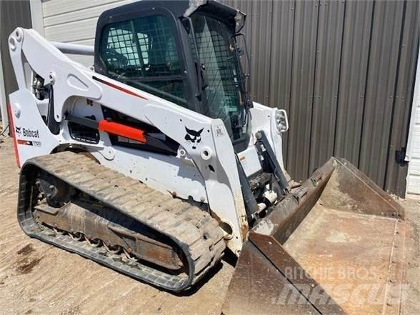Bobcat T750 Lietoti riteņu kompaktiekrāvēji