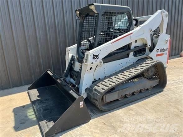 Bobcat T750 Lietoti riteņu kompaktiekrāvēji