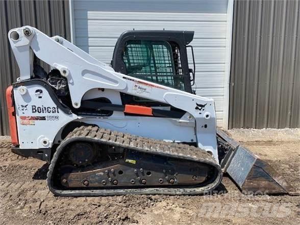 Bobcat T870 Lietoti riteņu kompaktiekrāvēji